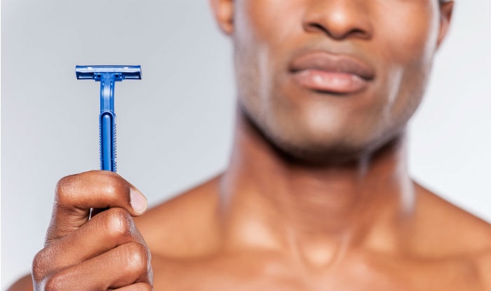 These are the 5 things men need to know before they shave their pubic hair!  