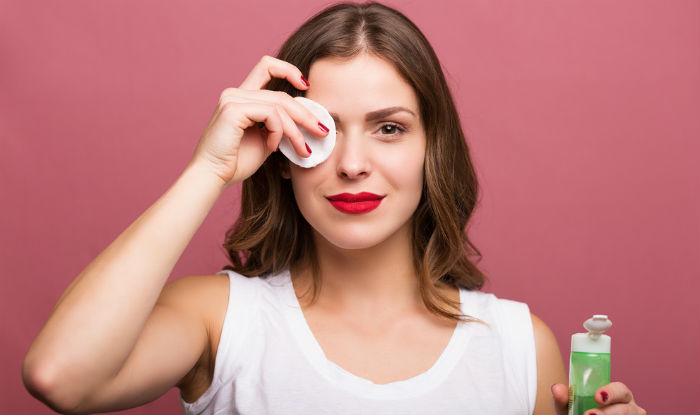 5 Natural Remedies To Remove That Stubborn Makeup