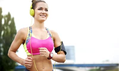 4 ways in which skipping a sports bra while working out can damage your  boobs
