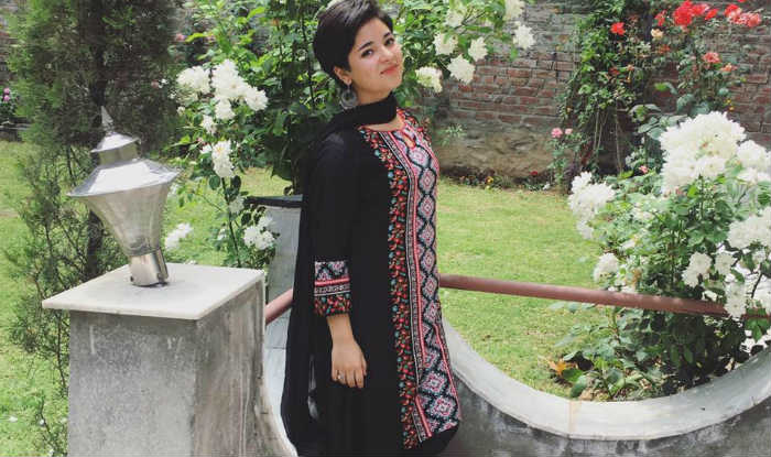 Zaira Wasim wins Best Supporting Actress at 64th National Film Awards ...