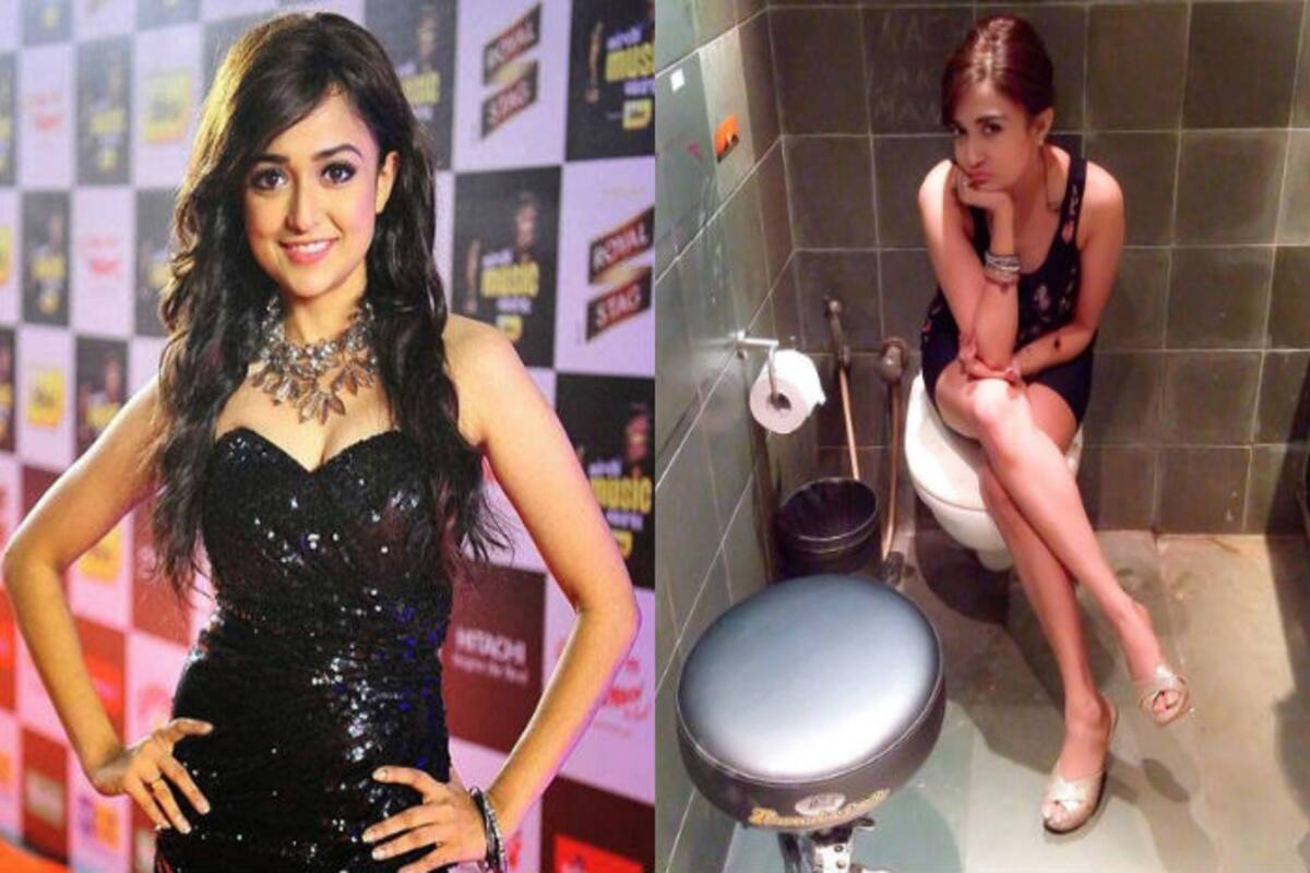 Monali Thakur Hot Xxx Real Vdo - Monali Thakur in these 6 gorgeous pictures will make slut-shamers very  'uncomfortable'! | India.com