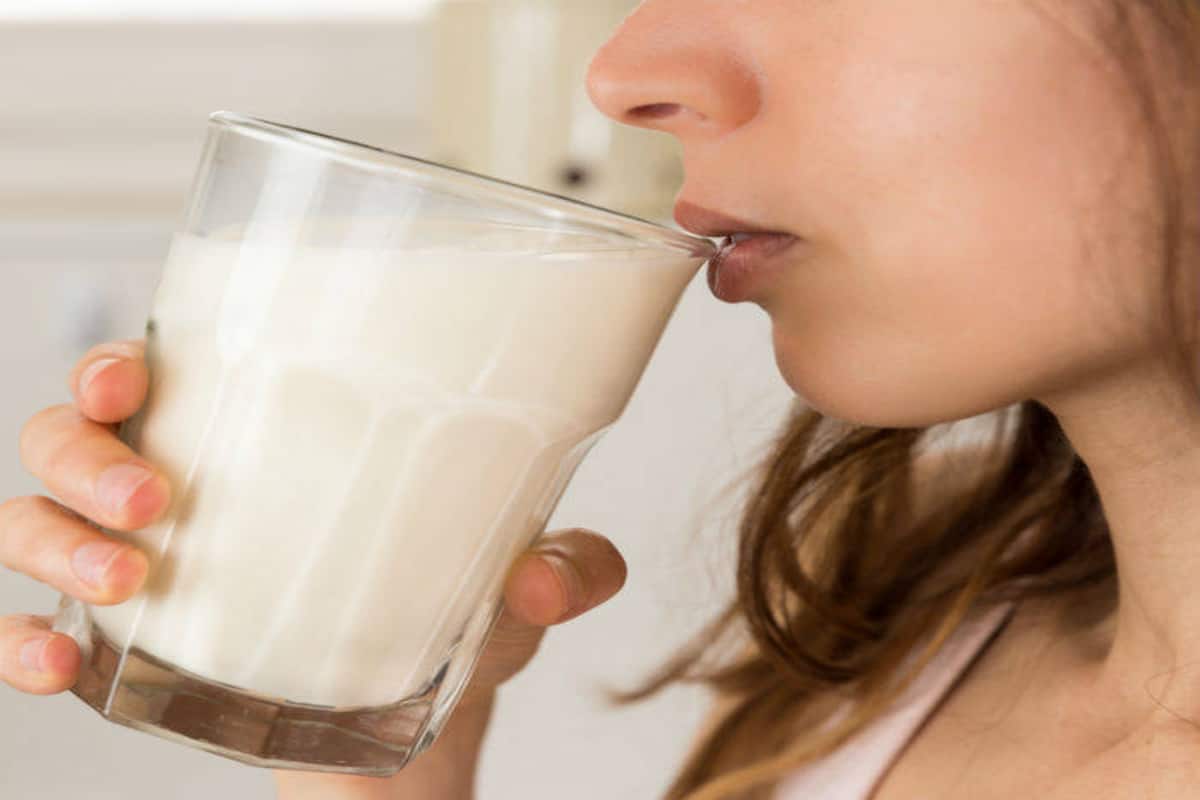 Health tips : दूध अगर पीते ही है तो ये मिलाकर पीएं असर हो जाएगा दूगना, अधिक जानने के अभी पढ़े Health tips : दूध अगर पीते ही है तो ये मिलाकर पीएं असर हो जाएगा दूगना, अधिक जानने के अभी पढ़े