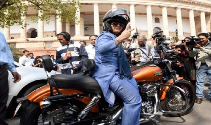 Pappu Yadav S Wife Ranjeet Ranjan Who Rides A Harley Has Brought A Bill In Lok Sabha To Restrict Your Wedding Spend India Com