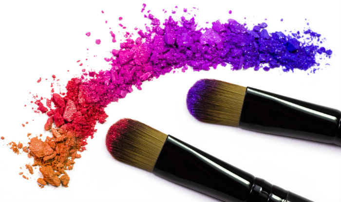 How to fix broken eye shadow