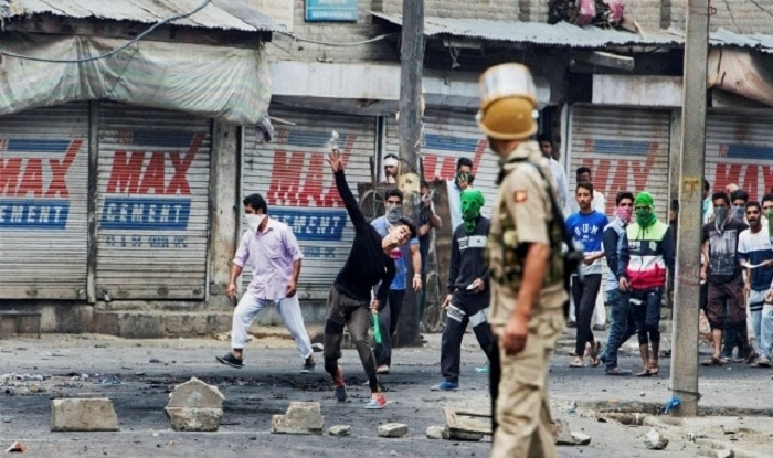 Stone pelting in Kashmir