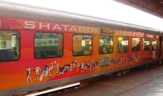IRCTC Removes Juice Brand After Former Railway Minister Complaints of 'Kachra' Being Served in Shatabdi Express