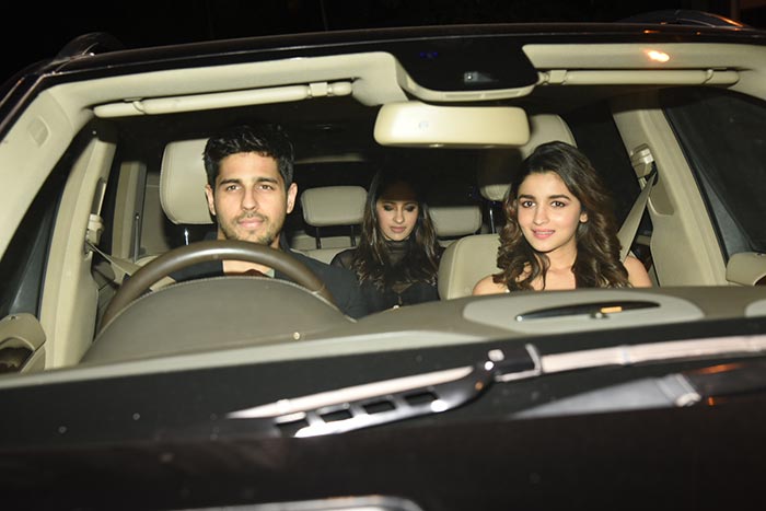 Alia-sidharth-(5)
