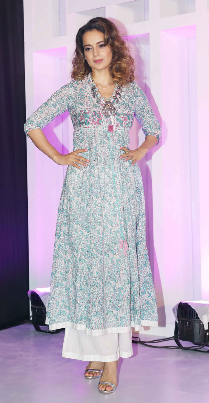 Kangana Ranaut keeps it chic and comfortable in this blush pink kurti |  Fashion News - The Indian Express