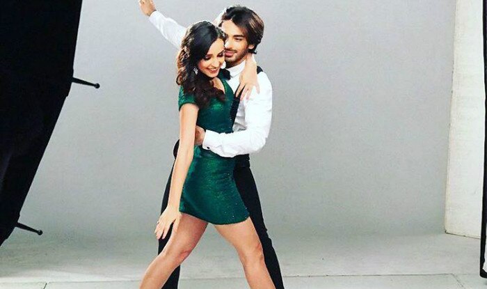 mohit sanaya holi song nach baliye 8