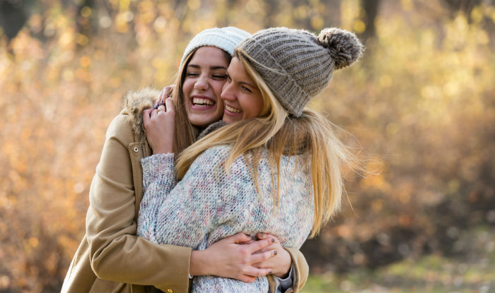 bestfriends hugging