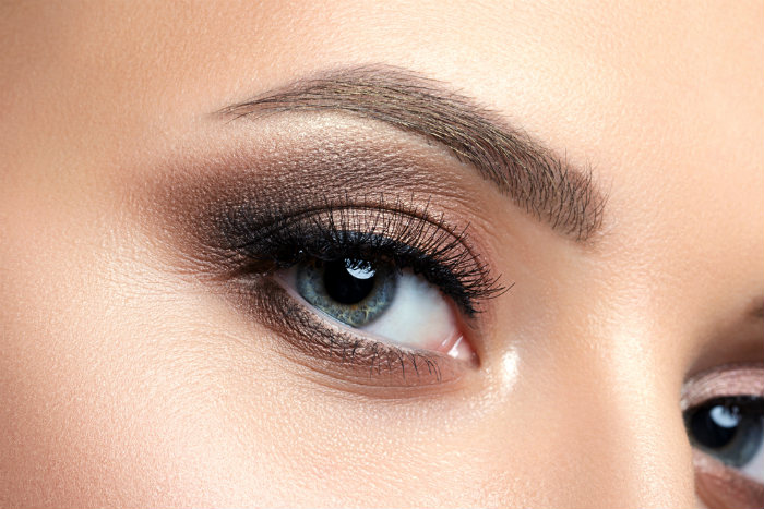 Eyeshadow tips for beginners: How to choose and apply eyeshadow the