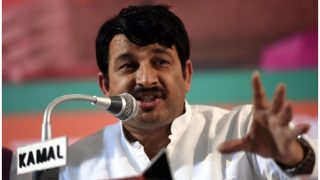 Delhi BJP chief Manoj Tiwari demands probe on Rs 2 crore corruption allegation, asks Arvind Kejriwal to resign Delhi BJP chief Manoj Tiwari demands probe on Rs 2 crore corruption allegation, asks Arvind Kejriwal to resign
