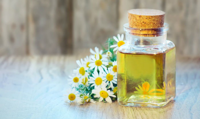 Use chamomile oil