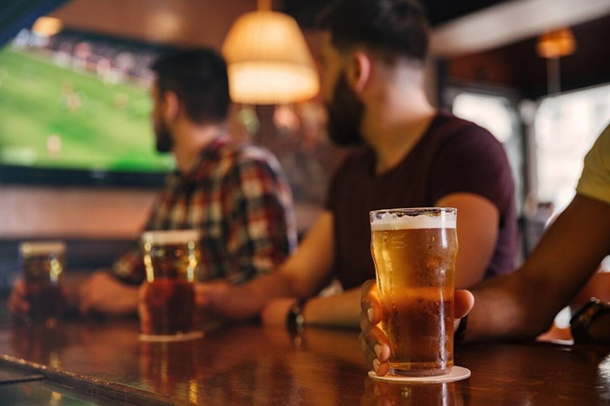 Ipl 2017 Alcohol Offers Best Discounts On Beer Whisky Cocktails In Mumbai Pubs India Com Sit down for a hearty discussion with a close friend, get involved while reading a literary piece from your favorite writer or. beer whisky cocktails in mumbai pubs