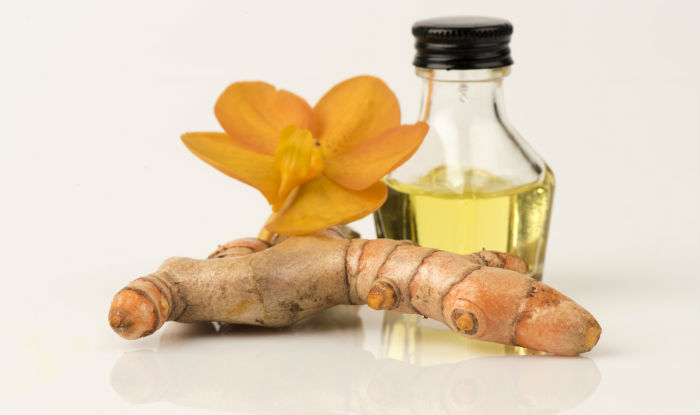 Beauty benefits of turmeric essential oil: 8 ways to use turmeric essential oil in your skincare and haircare regimen Beauty benefits of turmeric essential oil: 8 ways to use turmeric essential oil in your skincare and haircare regimen