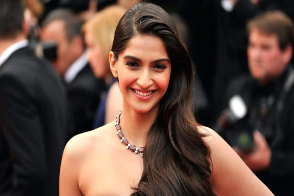 Sonam Kapoor's skincare and haircare secrets that make her look  effortlessly flawless! 