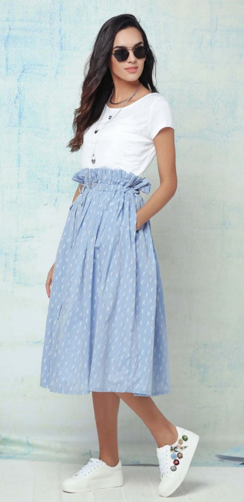 New style skirt outlet and top