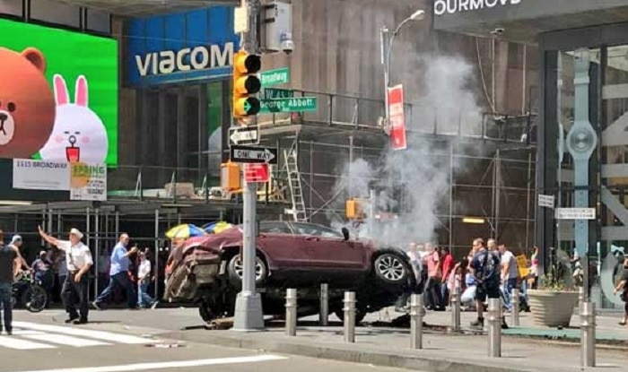 Speeding car at New York’s Times Square rams into pedestrians killing 1 ...
