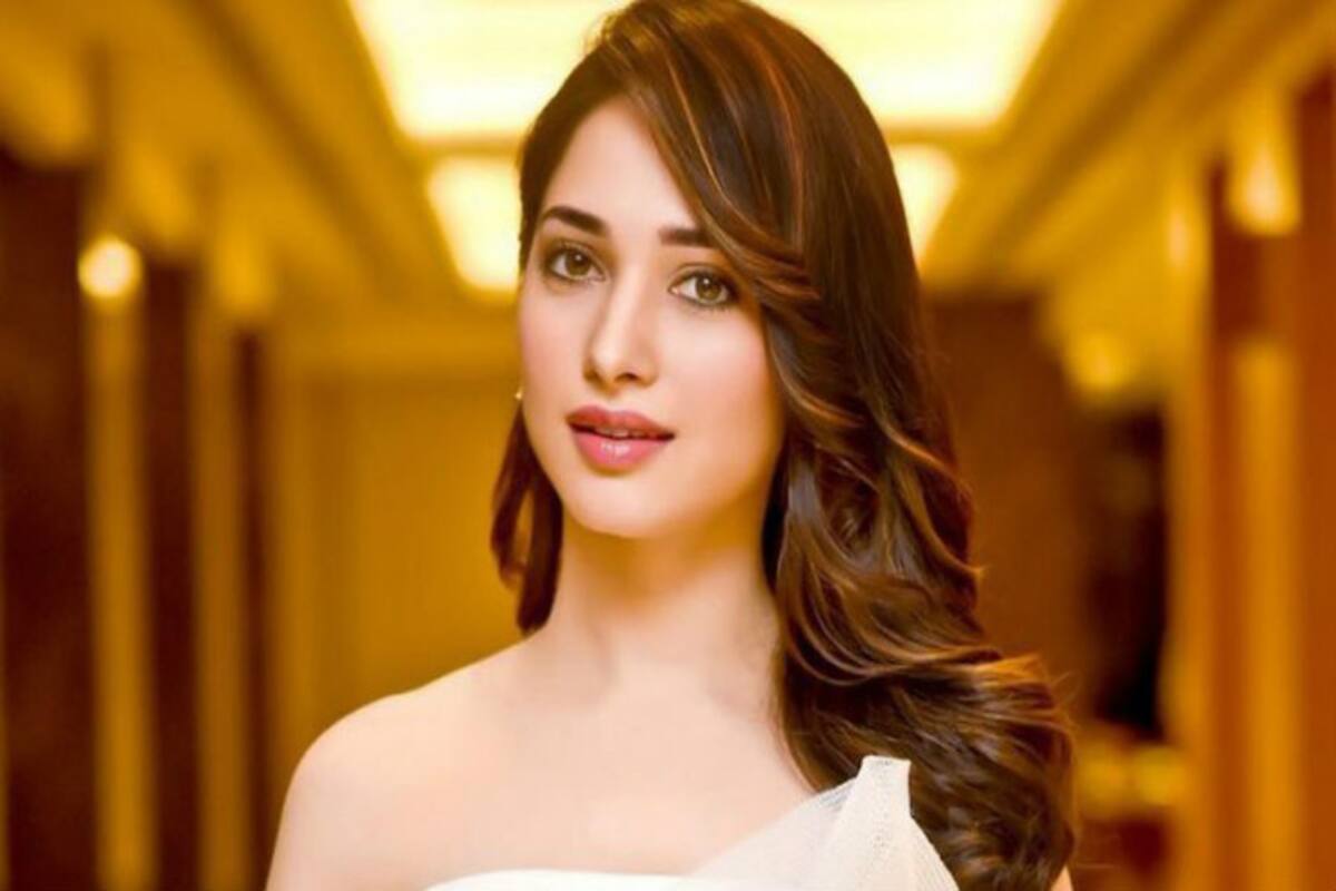 Prabhas Tamanna Sex Videos - Prabhas' Saaho update: Has Tamannaah sent feelers to the makers of the  action thriller? EXCLUSIVE | India.com