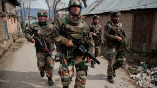 J&K: An Army jawan has lost his life in ceasefire violation by Pakistan in KG sector | पाकच्या गोळीबारात भारतीय जवान शहीद, ७ महिन्यात २८५ वेळी शस्त्रसंधीचं उल्लंघन J&K: An Army jawan has lost his life in ceasefire violation by Pakistan in KG sector | पाकच्या गोळीबारात भारतीय जवान शहीद, ७ महिन्यात २८५ वेळी शस्त्रसंधीचं उल्लंघन