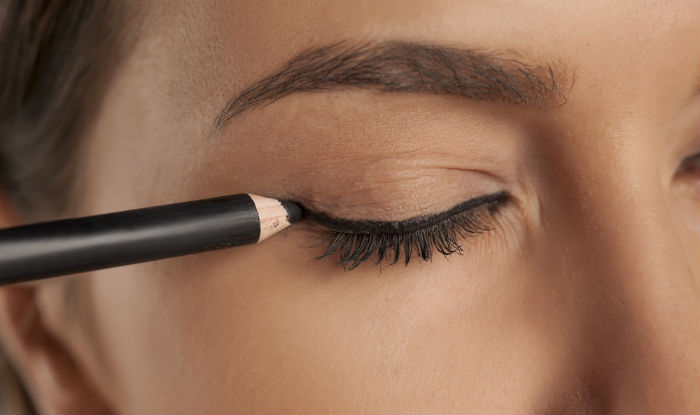 Light eye makeup