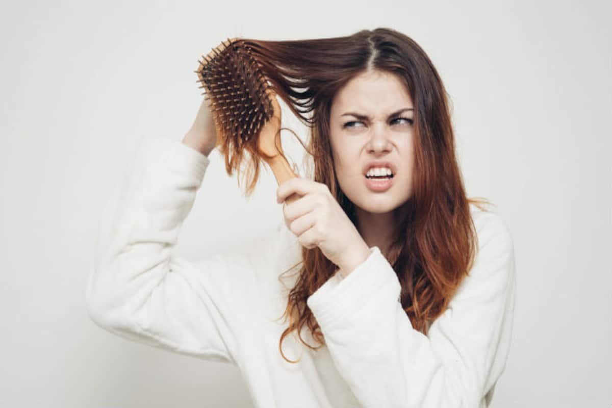 Top 12 tips to get rid of frizzy hair! 