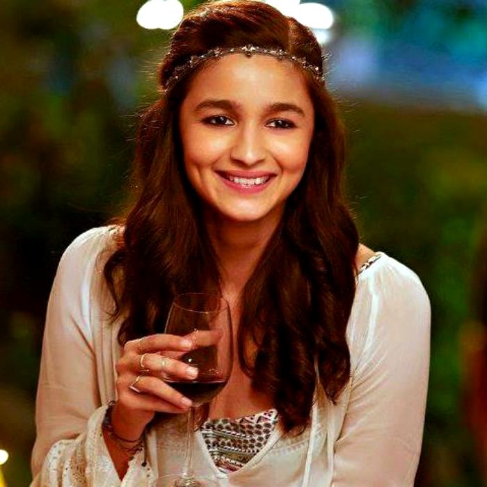 Alia Bhatt-inspired hairstyles for college girls: Step-by-step guide to  sport 5 cute hairstyles like the star 