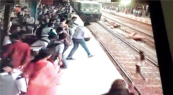 When she suddenly sees the train, she runs towards it in panic
