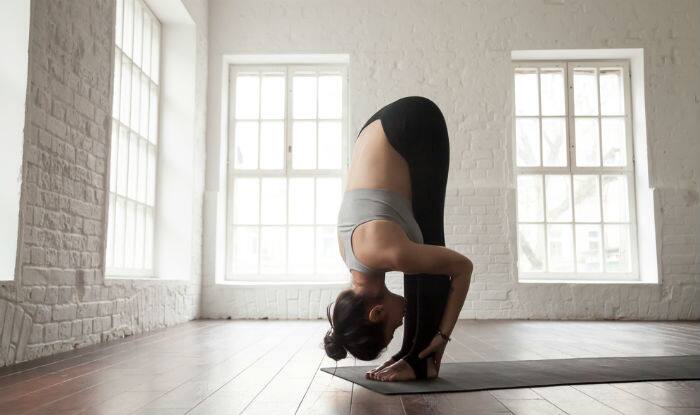 Yoga asanas for migraine: 5 yoga asanas to treat migraine headache ...