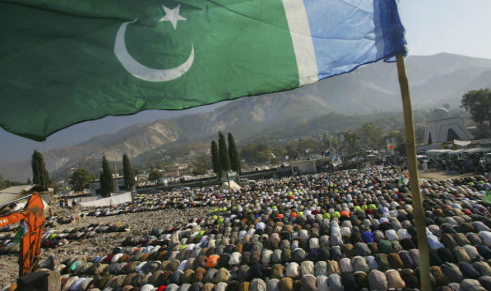 eid-al-fitr-2017-pakistan-to-celebrate-eid-tomorrow-india
