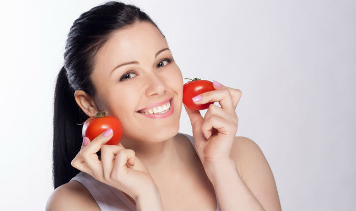 Top 9 beauty benefits of tomatoes Homemade tomato packs to fight