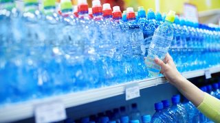 One Product, One Price: Govt to forbid charging above MRP in airport, cinema halls, shopping malls from 2018 One Product, One Price: Govt to forbid charging above MRP in airport, cinema halls, shopping malls from 2018