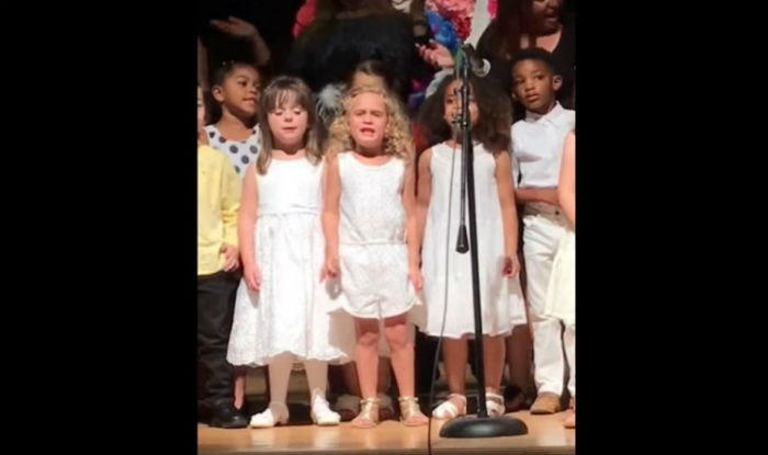 This 4 year old little girl s viral video of singing Moana s How