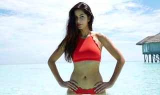 कैटरीना का ये रेड बिकिनी लुक कर रहा है लोगों को दीवाना, क्या आपने देखी तस्वीर?