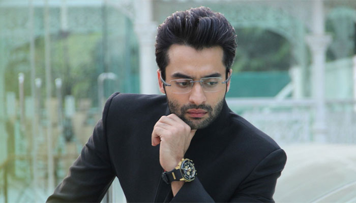 378717-jackky-bhagnani-700