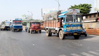 Ganeshotsav 2017: Heavy vehicles banned on Mumbai Goa highway | गणेशोत्सवात मुंबई-गोवा महामार्गावर अवजड वाहनांना बंदी Ganeshotsav 2017: Heavy vehicles banned on Mumbai Goa highway | गणेशोत्सवात मुंबई-गोवा महामार्गावर अवजड वाहनांना बंदी