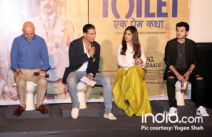 Anupam-kher_Akshya-Kumar_Bhumi-Pednekar-(4)
