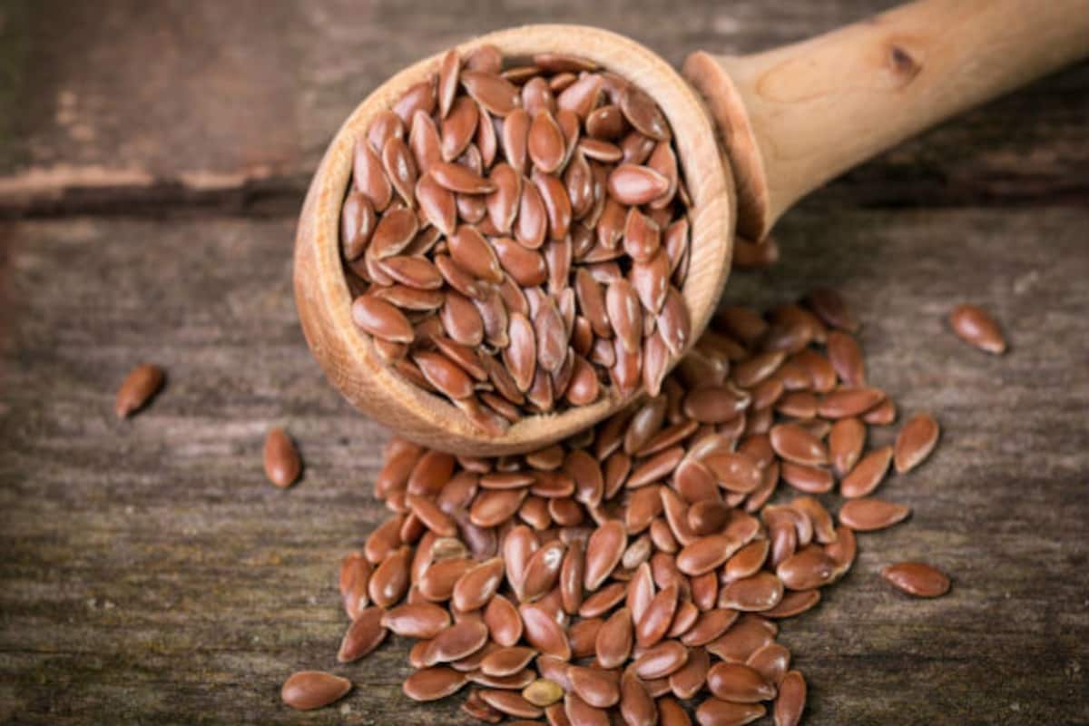 How To Include Flax Seeds in Your Diet: 5 Ways To Eat Flax Seeds Every Day  