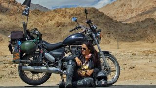 Woman Bike Rider From Mumbai Crushed to Death After Hitting Pothole in Maharashtra Woman Bike Rider From Mumbai Crushed to Death After Hitting Pothole in Maharashtra