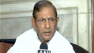 Sharad Yadav Continues Anti-Modi Fight Despite Nitish Kumar Swapping Allies Sharad Yadav Continues Anti-Modi Fight Despite Nitish Kumar Swapping Allies