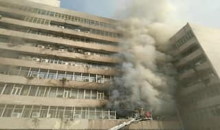 Massive Fire at Lok Nayak Bhawan in Delhi, 25 Fire Engines at Spot