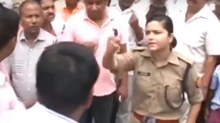 UP woman cop shreshtha thakur who stood up against BJP leaders, sent 5 to jail transferred | बीजेपी के 5 कार्यकर्ताओं को जेल भेजने पर महिला पुलिस अधिकारी को इनाम में मिला ट्रांसफर! UP woman cop shreshtha thakur who stood up against BJP leaders, sent 5 to jail transferred | बीजेपी के 5 कार्यकर्ताओं को जेल भेजने पर महिला पुलिस अधिकारी को इनाम में मिला ट्रांसफर!