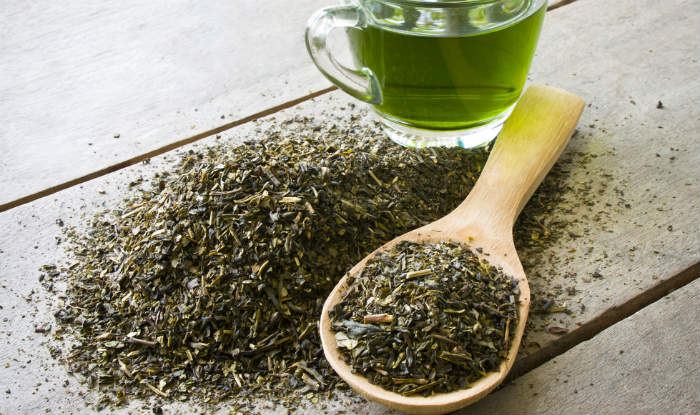 Beauty Benefits of Tea: Top 5 Home Remedies Using Tea for Better Skin and Hair Beauty Benefits of Tea: Top 5 Home Remedies Using Tea for Better Skin and Hair