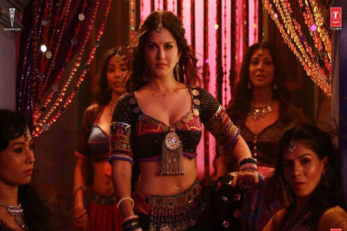 Sunny Leone Looks Sizzling Hot In The New Baadshaho Song 'Piya More' With Emraan  Hashmi | India.com