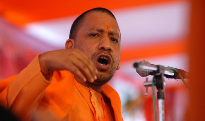 यूपी विधानसभा में विपक्ष का हंगामा, कहा- असंसदीय भाषा का प्रयोग कर रहे हैं सीएम योगी