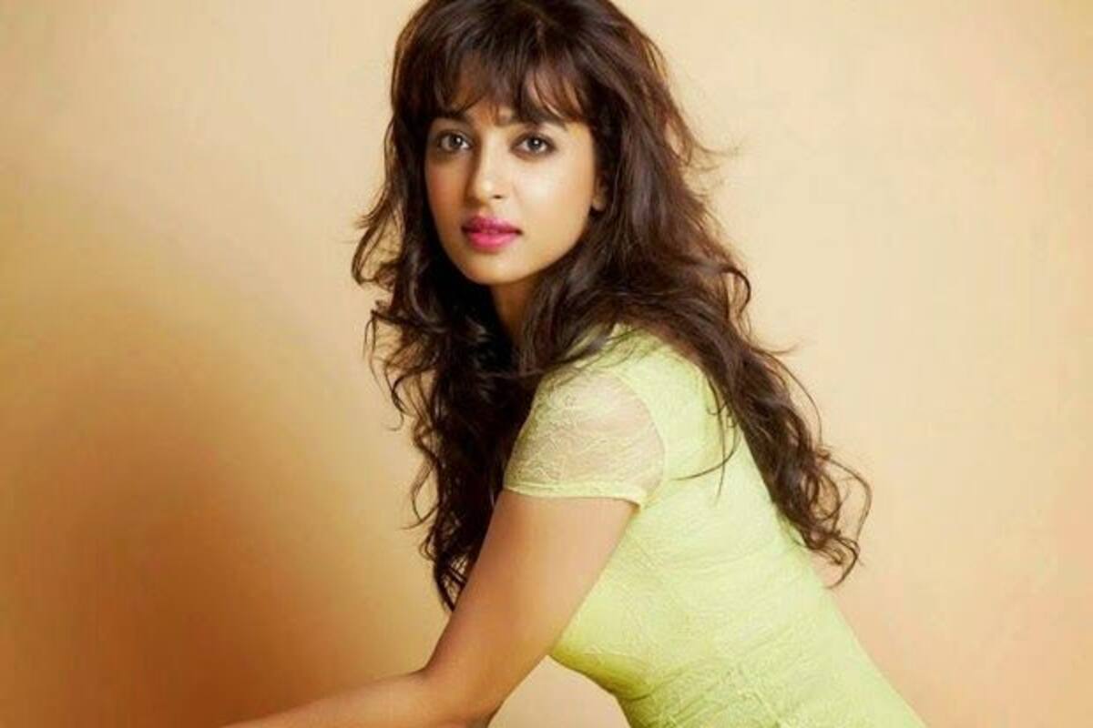 Radhika Apte's Facebook Account Gets Hacked Again Radhika Apte's Facebook Account Gets Hacked Again
