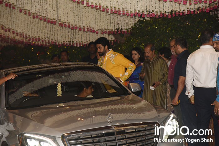 Abhishek-And-Aishwarya-rai-Bachchan-(2)