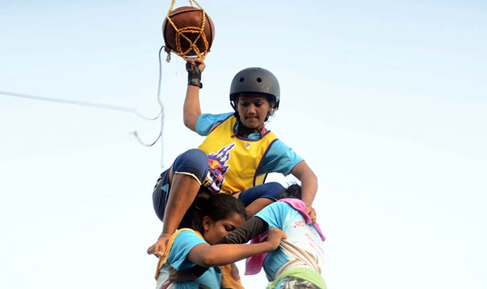 Dahi Handi 2018: Here Are 6 Safety Measures For Those Participating in Janmashtami Celebrations Dahi Handi 2018: Here Are 6 Safety Measures For Those Participating in Janmashtami Celebrations