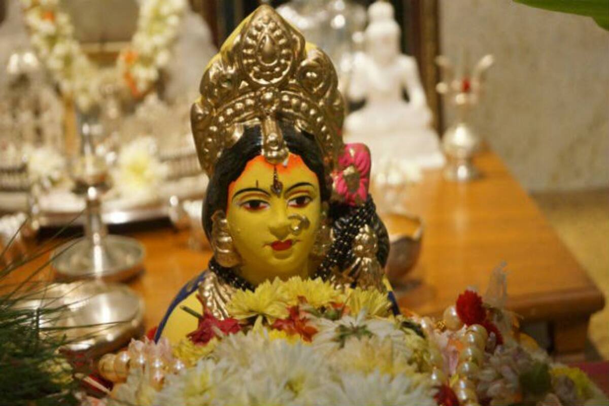 Gowri Habba 2017 Date: Significance and Puja Muhurat of Swarna ...
