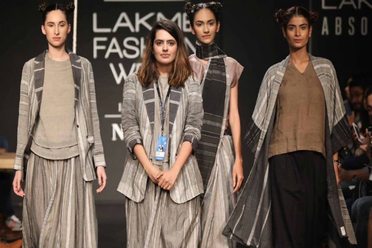 levering Uafhængig acceptere Top 7 Runway Designs From Lakme Fashion Week Winter/Festive 2017 Day 1 That  We Can't Stop Looking At! | India.com